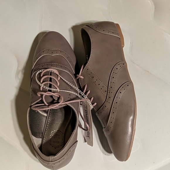 Shoes - Picture 2 of 2